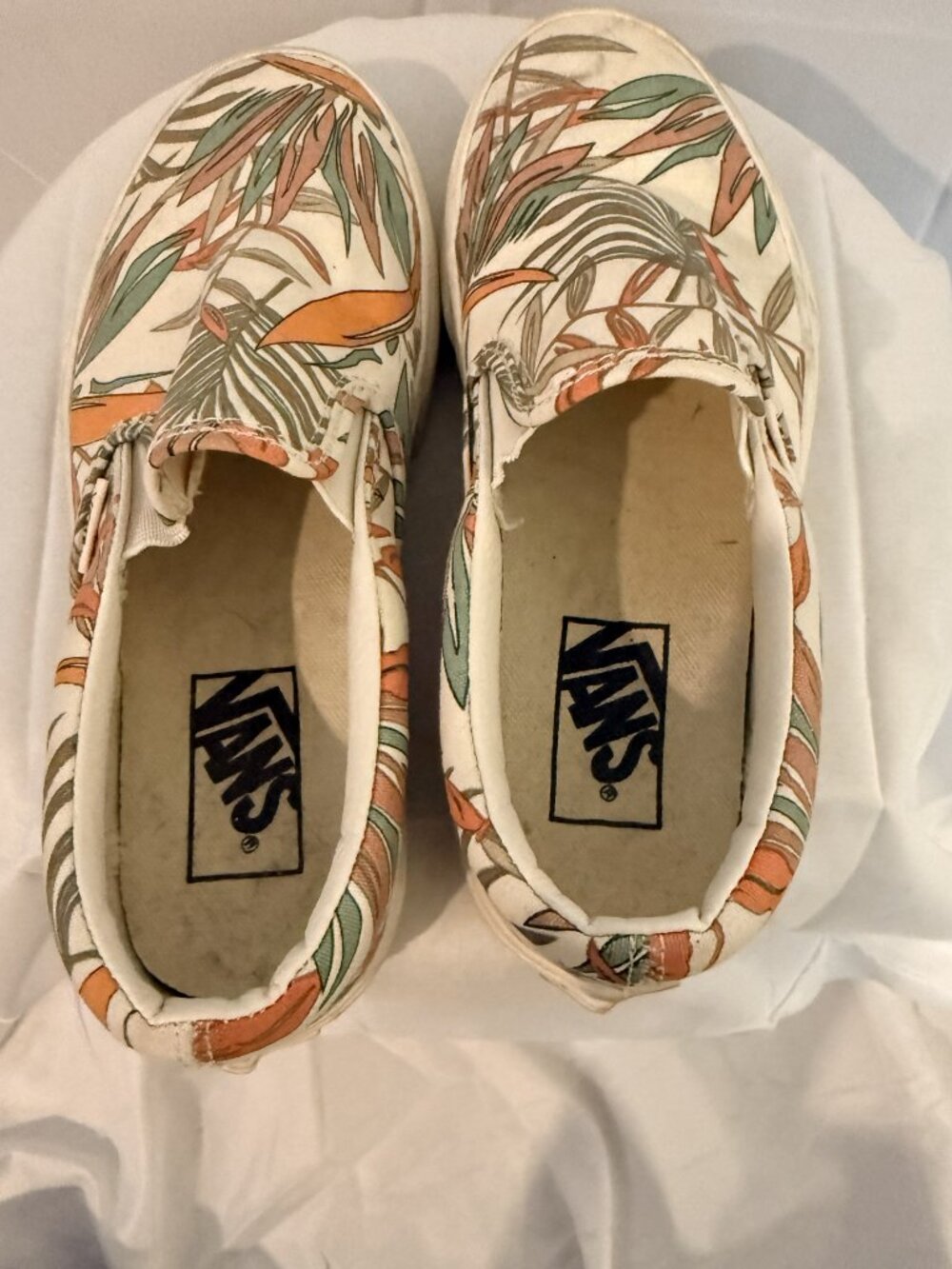 Women's Vans Canvas Slip On - Preowned 5.5 - Picture 2 of 7